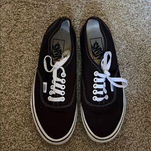 Vans Men's Black and White Canvas Sneakers